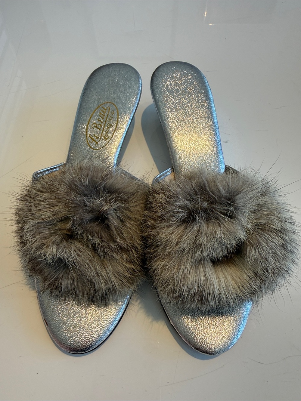 Le Beau loung-ees vintage boudoir Silver Slide Slippers with Fur PomPon